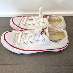 Converse Chuck Taylor All Star Low top in Cream White Women US 5.5. Sneakers.